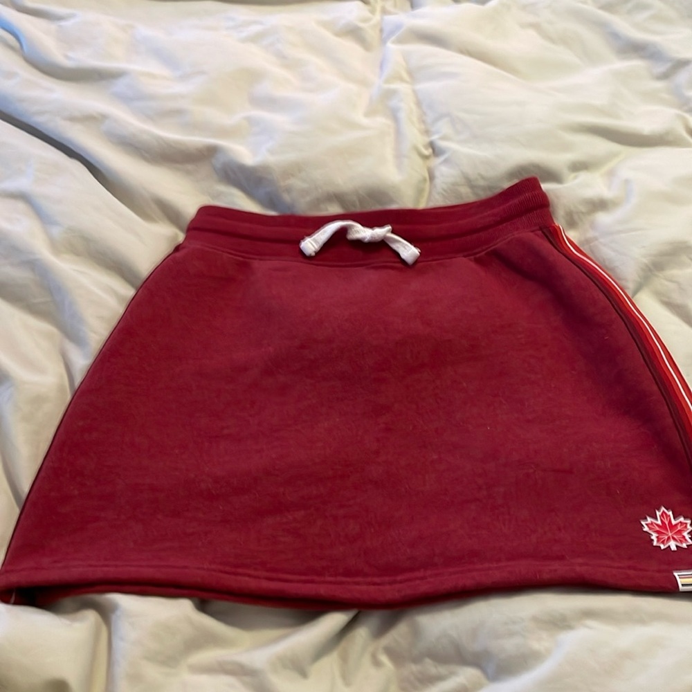 Team Canada Fleece skirt-new without tags